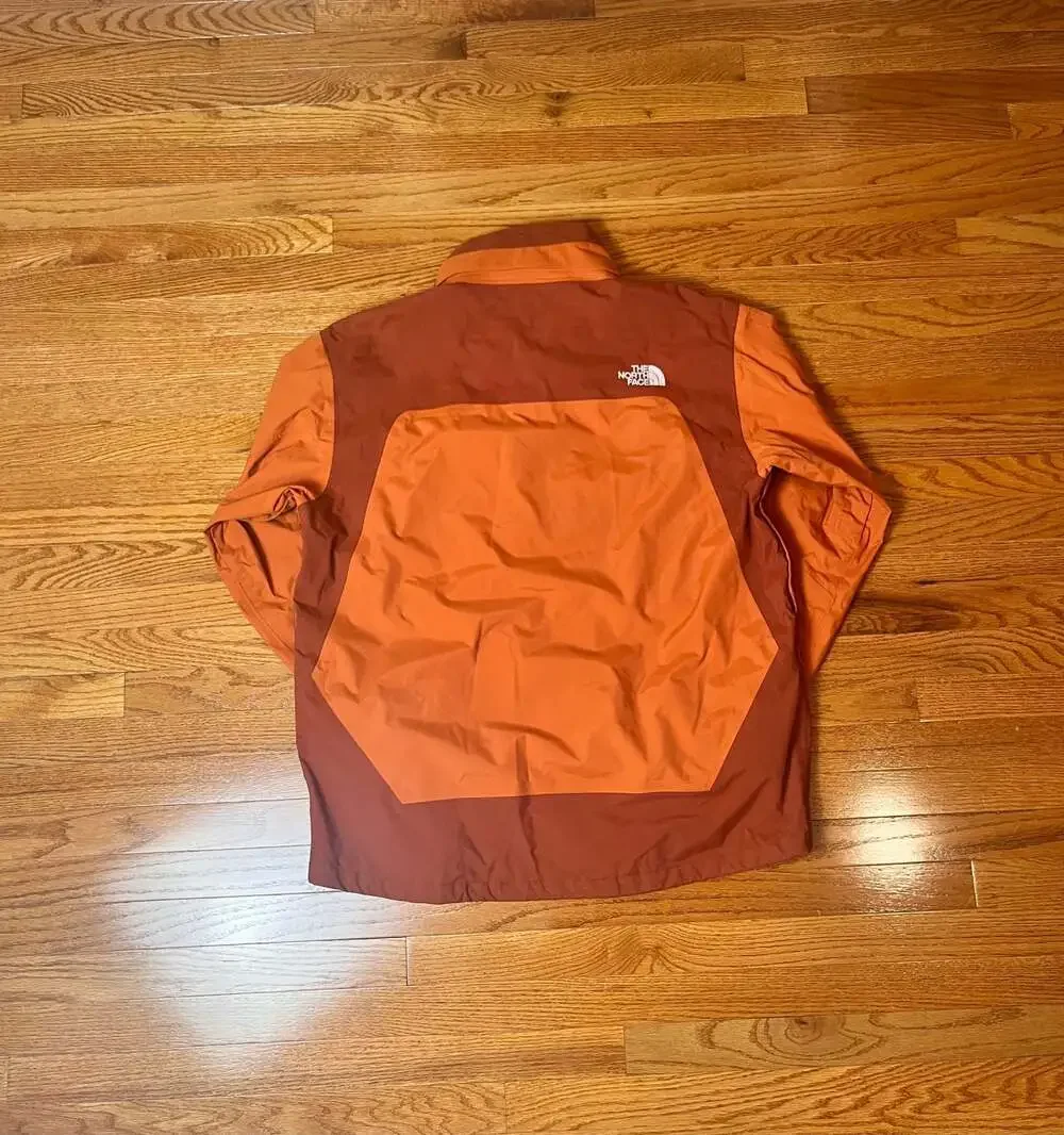 The North Face HyVent Men's Size XL Two-Tone Orange and Brown Waterproof Jacket